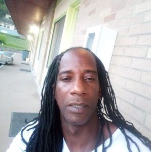 Meet your Posher, Troy